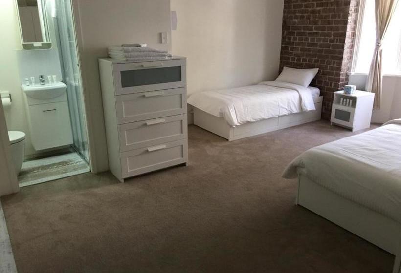 Hotel Astoria Space Pop Up