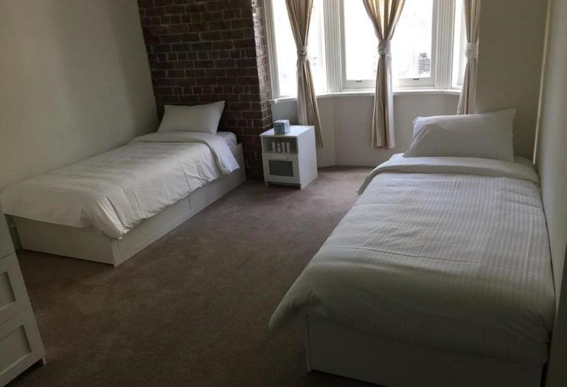 Hotel Astoria Space Pop Up