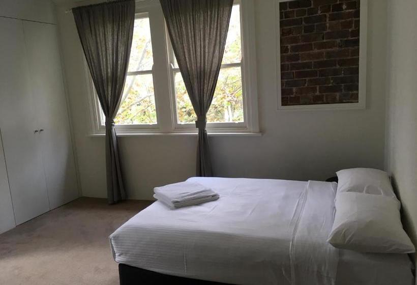 Hotel Astoria Space Pop Up