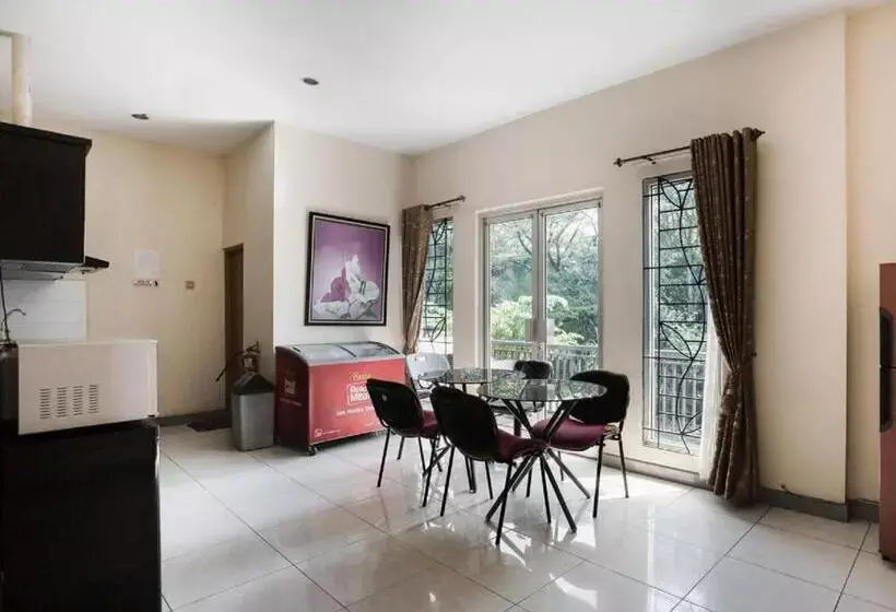 هتل Reddoorz Syariah Plus @ Wisma Bougenville Karawaci