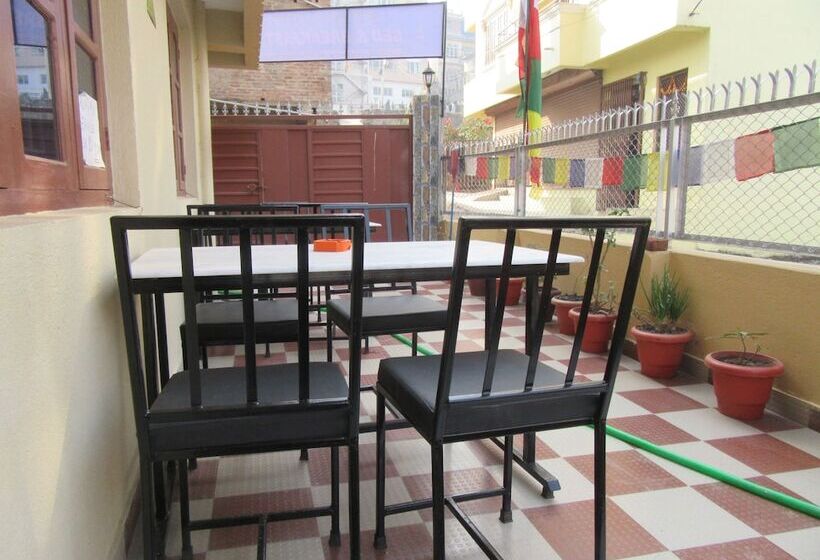 هتل Stupa View Inn