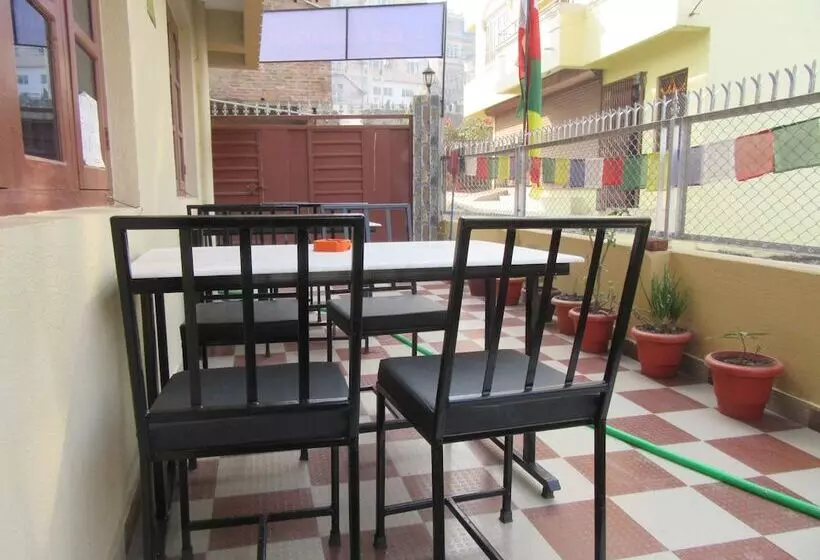 هتل Stupa View Inn
