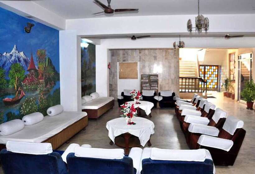 Отель Super Townhouse Pichola Formerly Vinayak