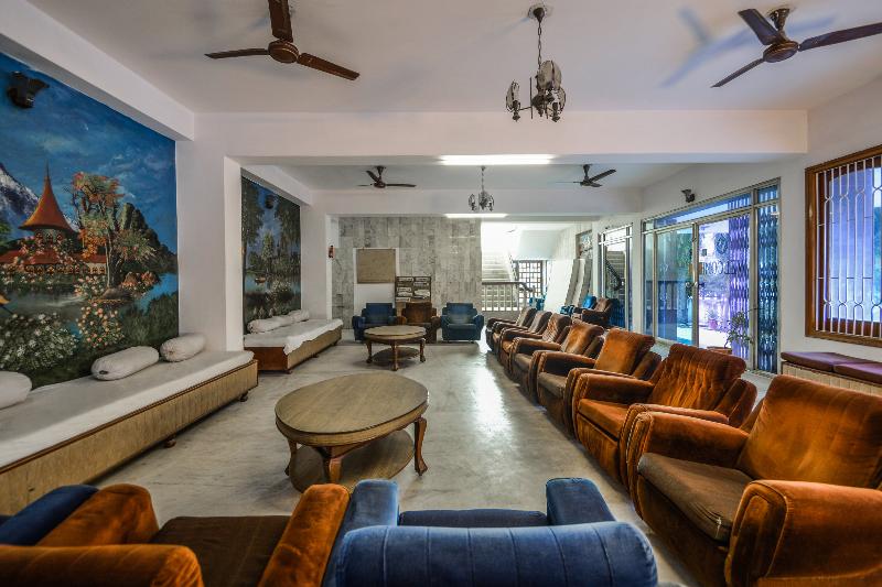 Отель Super Townhouse Pichola Formerly Vinayak