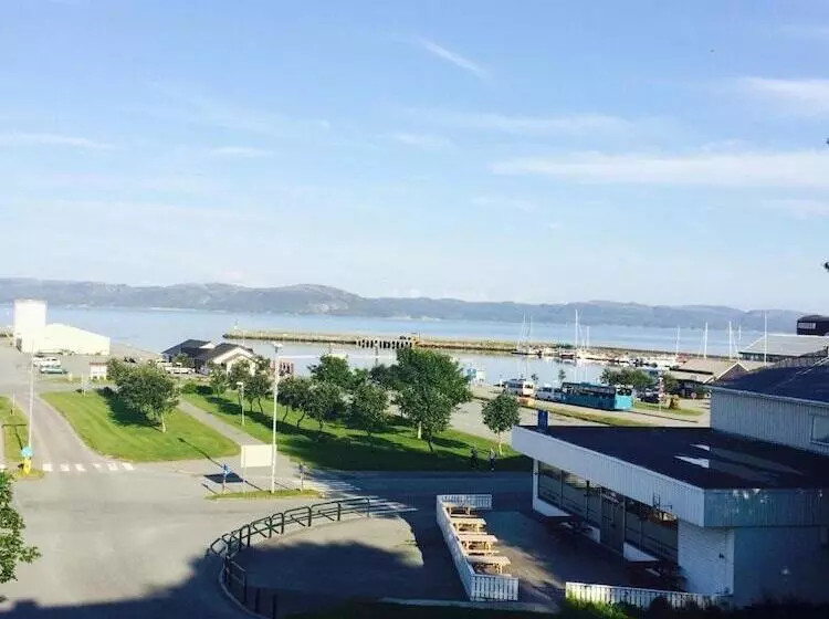 Majatalo Brekstad Gjestehus As