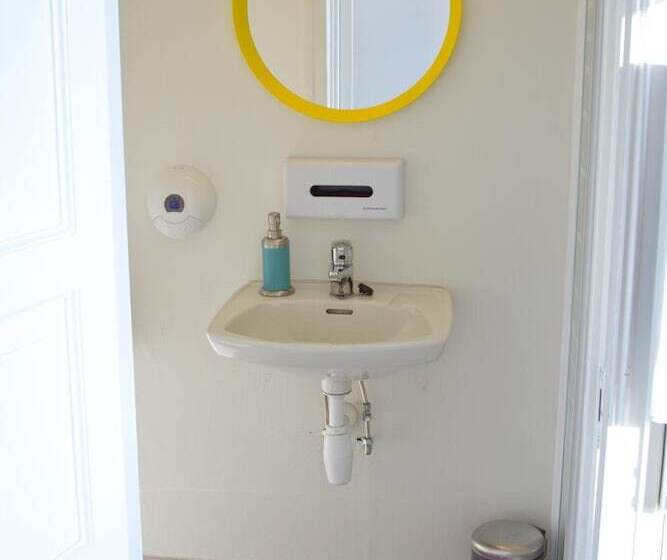 Pensió Brekstad Gjestehus As