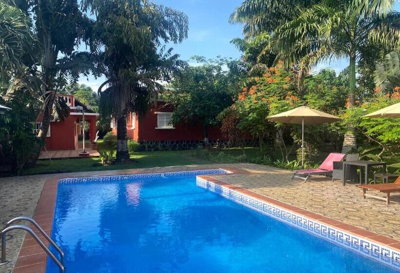 پانسیون Vila Marilyn