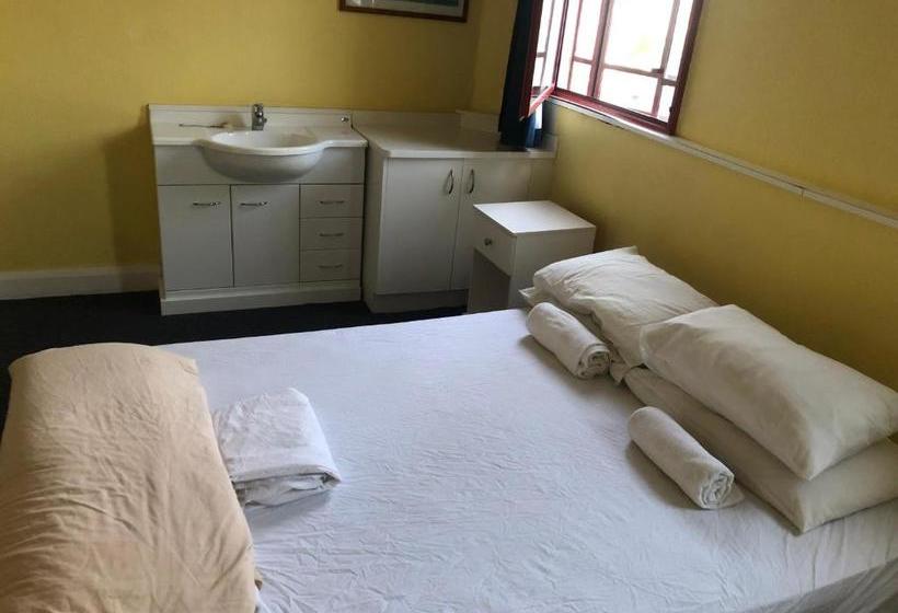 旅馆 Criterion Art Deco Backpackers