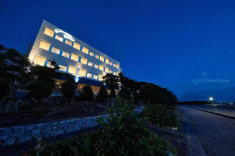 Retkeilymaja Marea Resort Motobu