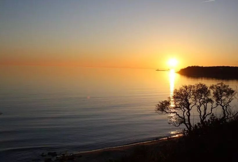 Aamiaismajoitus (B&B) Penalhuzet