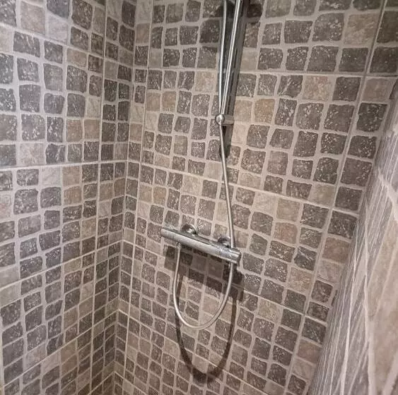 Aamiaismajoitus (B&B) Penalhuzet