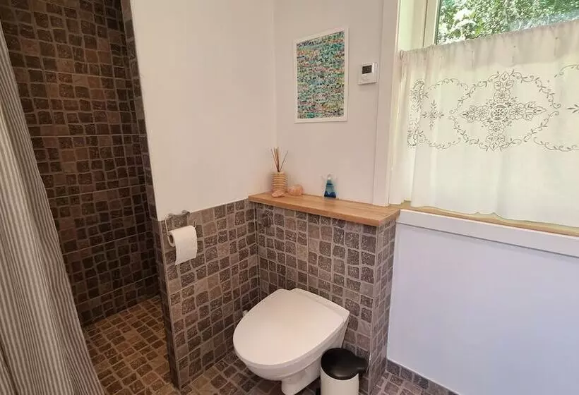 Aamiaismajoitus (B&B) Penalhuzet