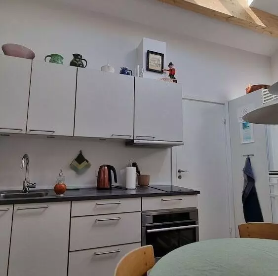 Aamiaismajoitus (B&B) Penalhuzet