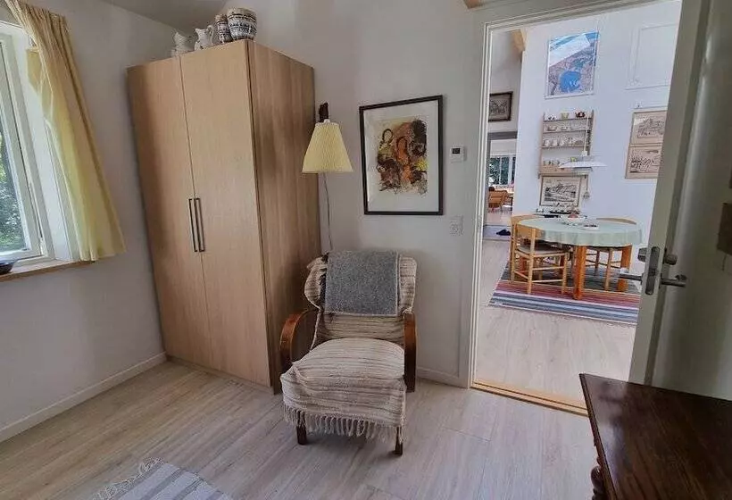 Aamiaismajoitus (B&B) Penalhuzet