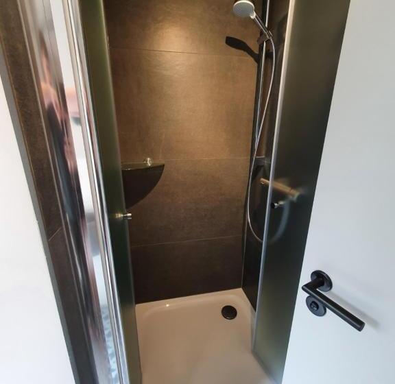 פונדק Wirtshaus & Hotel Zur Alten Brauerei Zapf