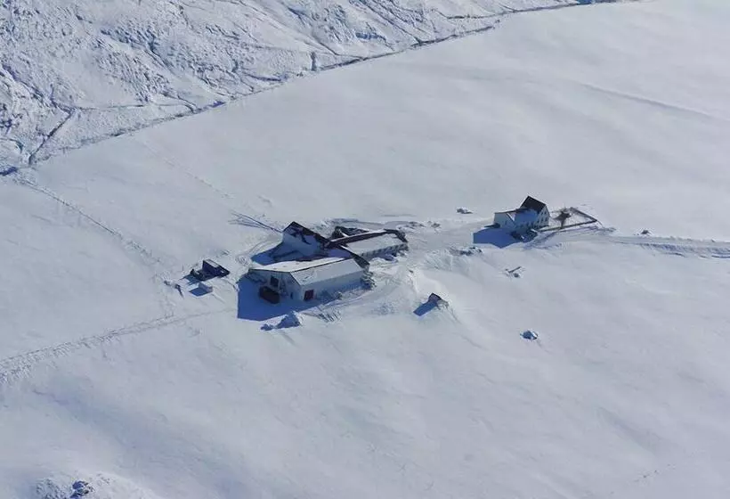 هتل Fljotsbakki Farm