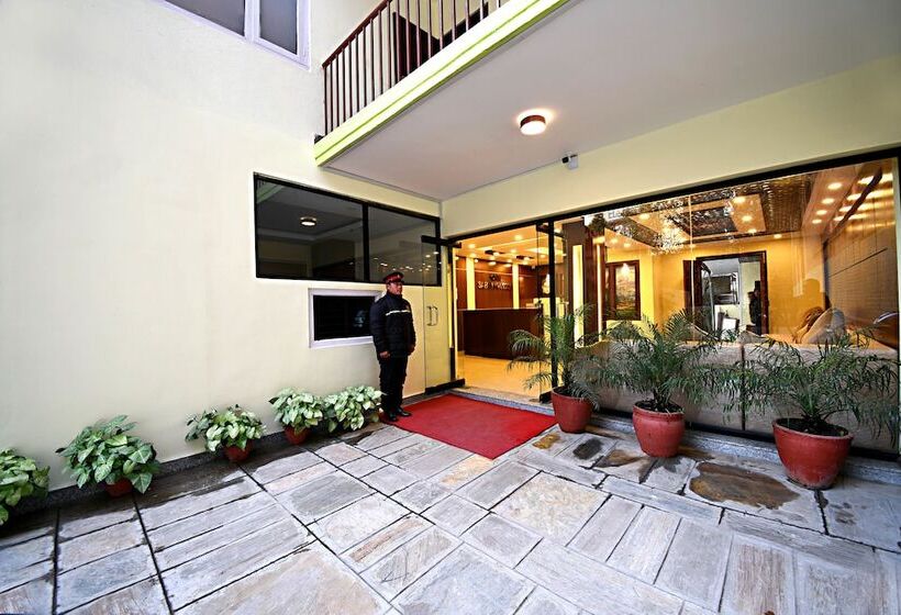 هتل Sapana Garden Thamel