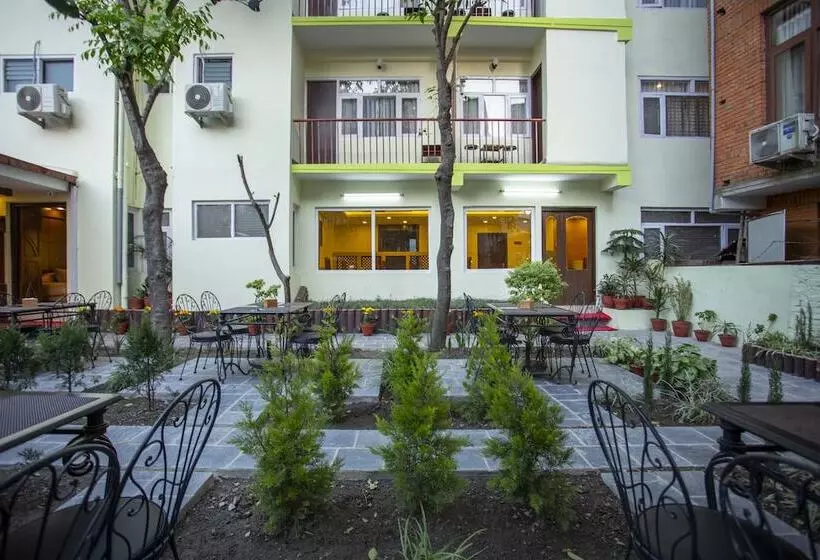 هتل Sapana Garden Thamel