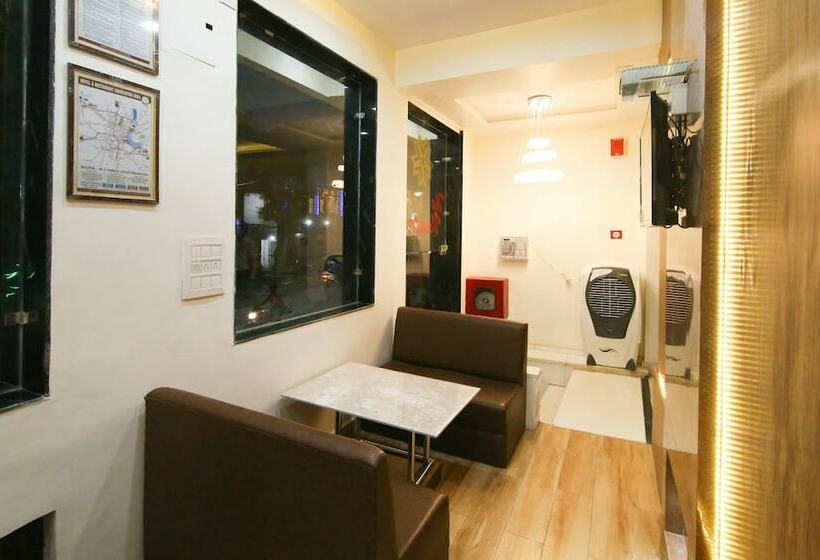 בית מלון כפרי Treebo The Vantage