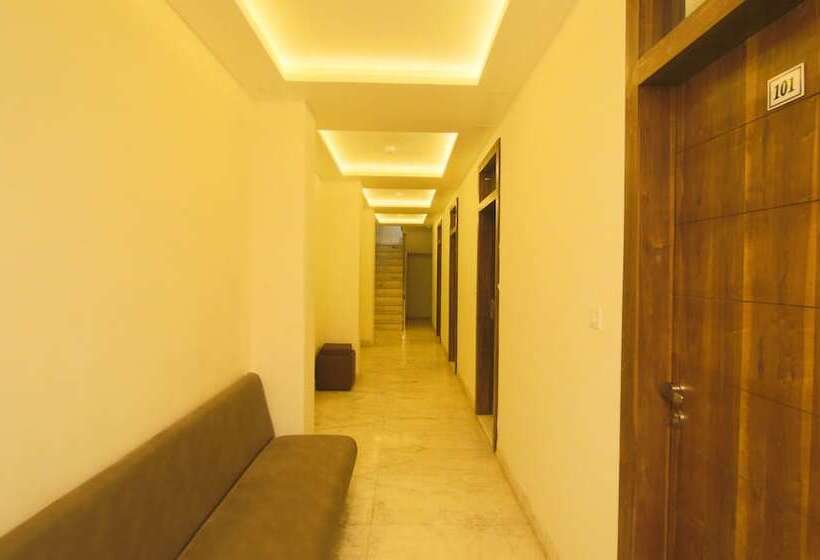 בית מלון כפרי Treebo The Vantage