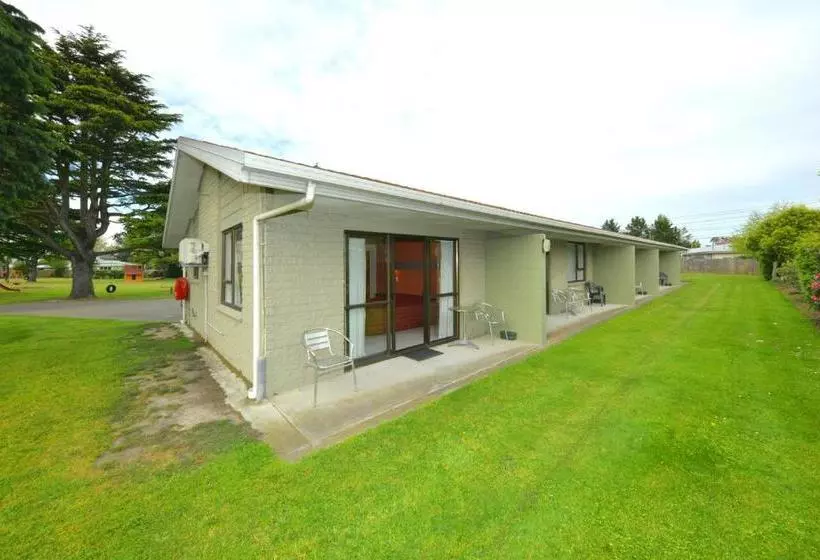 Middlepark Motel