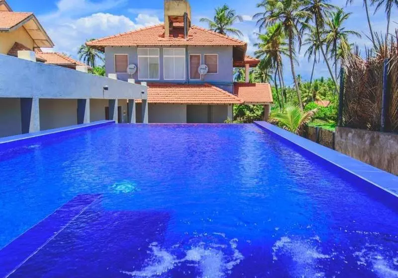 پانسیون Una J Villa