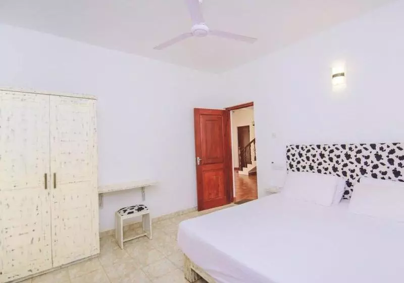 پانسیون Una J Villa