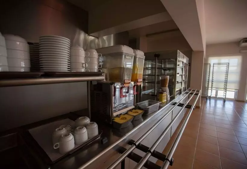 Retkeilymaja Hi Portimao  Pousada De Juventude