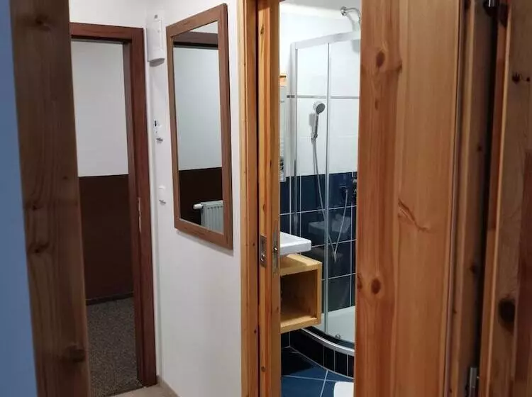 Aamiaismajoitus (B&B) Chata Bramberk