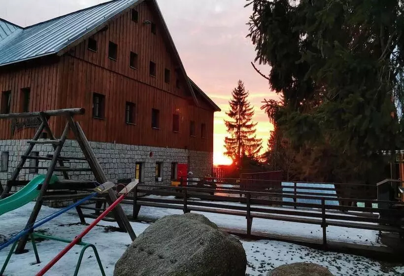 Aamiaismajoitus (B&B) Chata Bramberk