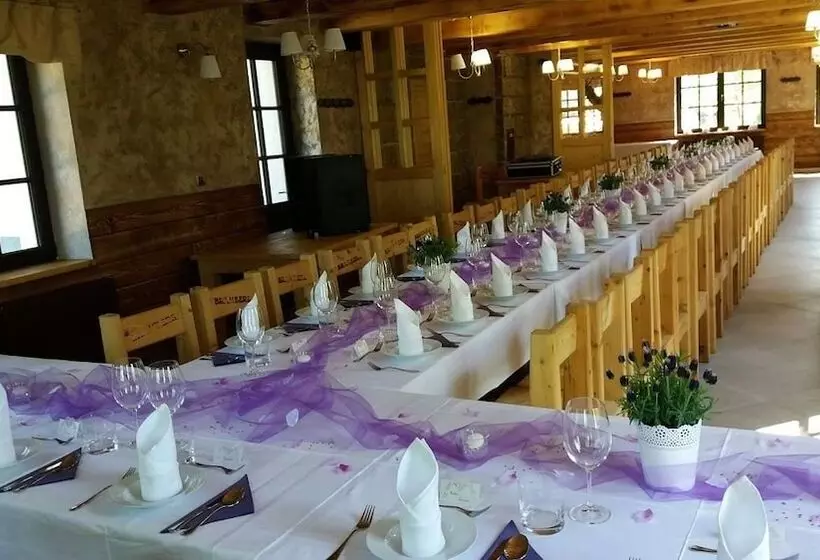 Aamiaismajoitus (B&B) Chata Bramberk