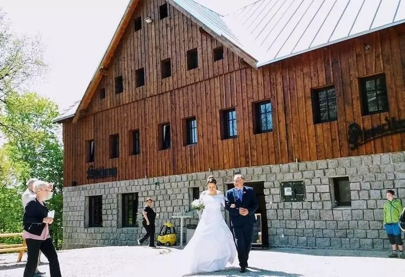 Aamiaismajoitus (B&B) Chata Bramberk