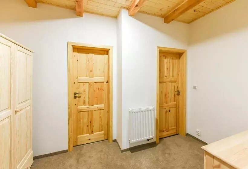 Aamiaismajoitus (B&B) Chata Bramberk