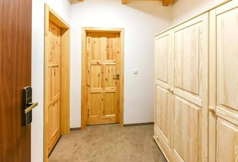 Aamiaismajoitus (B&B) Chata Bramberk