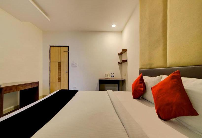 酒店 Capital O Swiss Gstaad Near Hitech City