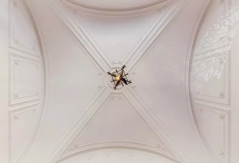 Hostelli Palazzo Marletta Luxury House