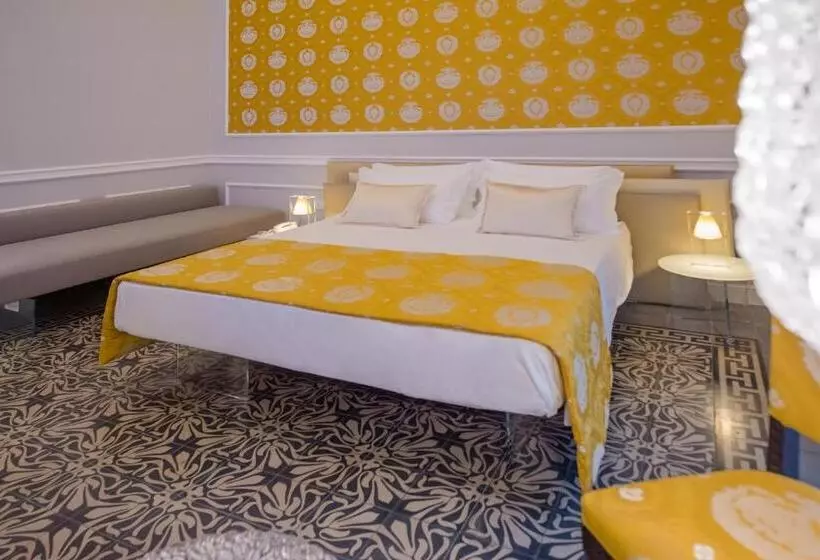 Hostelli Palazzo Marletta Luxury House