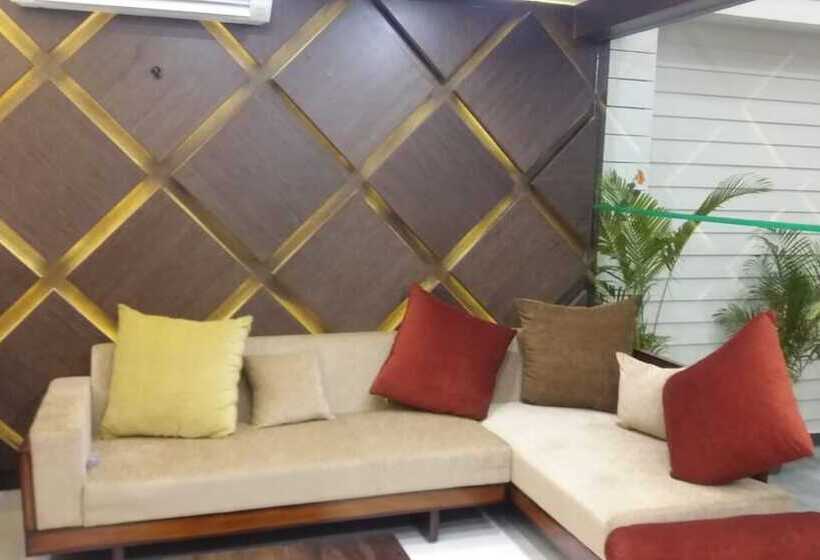 فندق Sand Silver Business