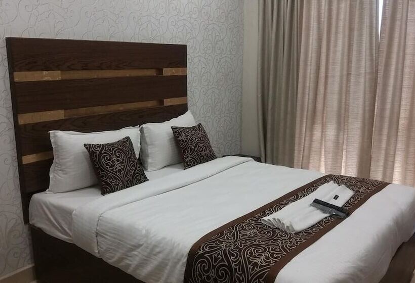 فندق Sand Silver Business