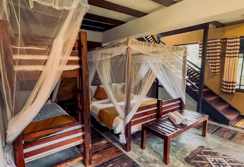 Hotelli Train View Chalet