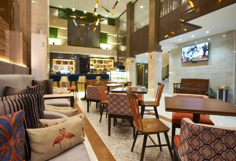 J7 Hotel Iloilo