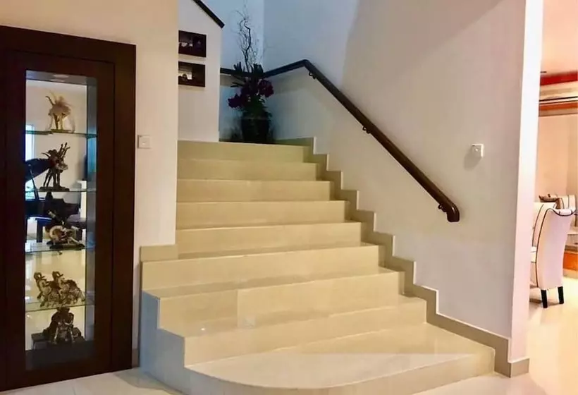 Majatalo Botanic Elegant Suite Klang