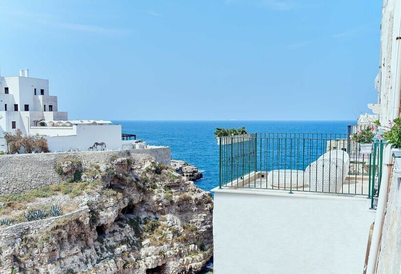 پانسیون Posea  Polignano Sea Suites