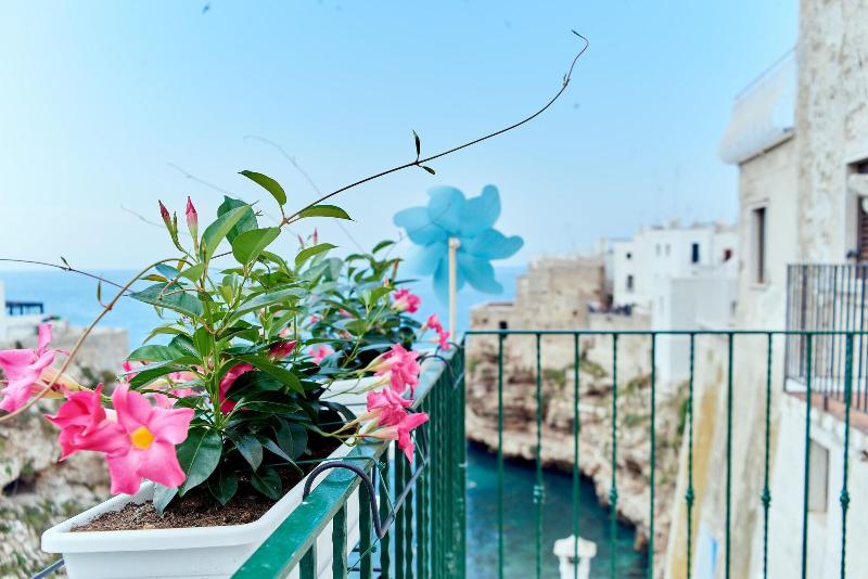 پانسیون Posea  Polignano Sea Suites