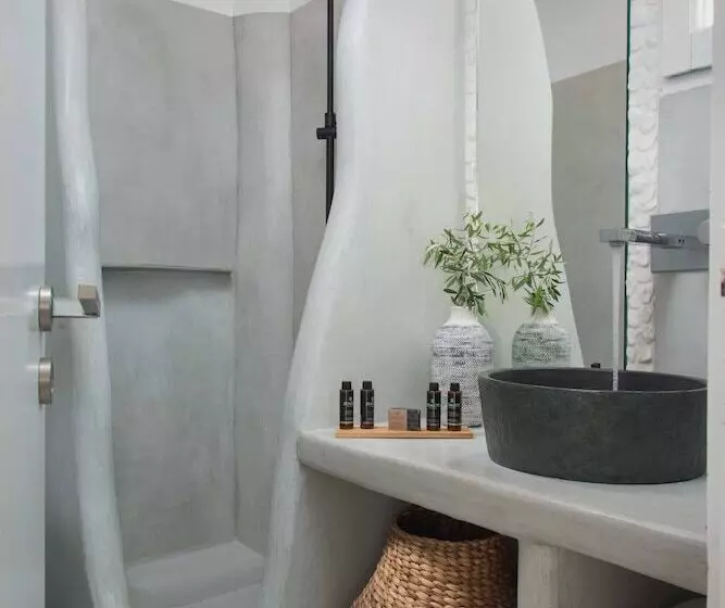 Perla Suites   Delmar Collection