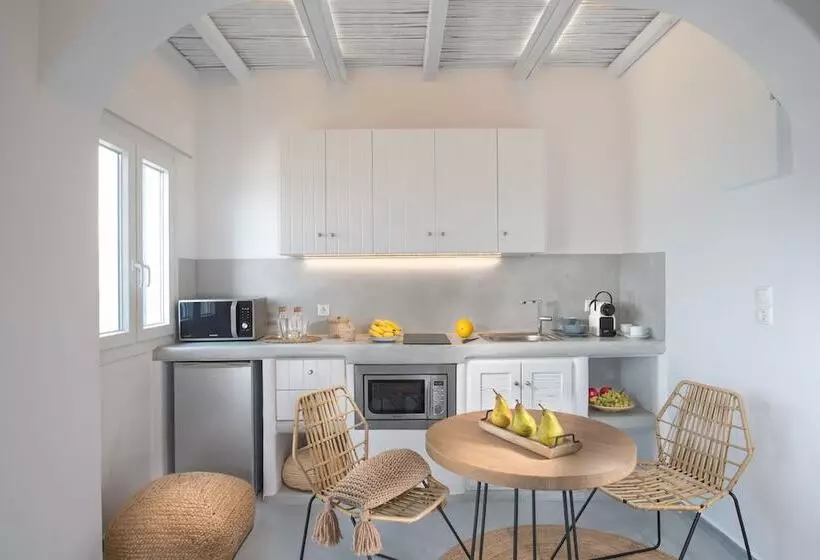 Perla Suites   Delmar Collection