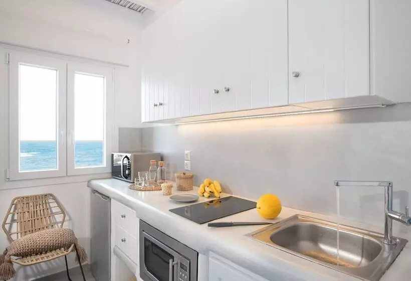 Perla Suites   Delmar Collection