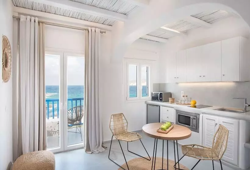 Perla Suites   Delmar Collection
