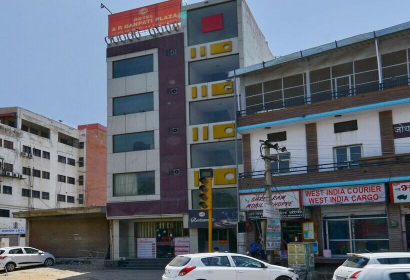 ホテル A R Ganpati Plaza By Oyo Rooms