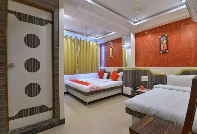 Hotelli A R Ganpati Plaza By Oyo Rooms